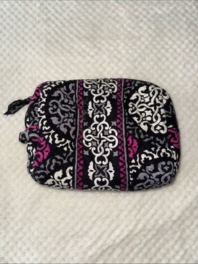 ✨ Vera Bradley Quilted Cosmetic / Travel Pouch ✨